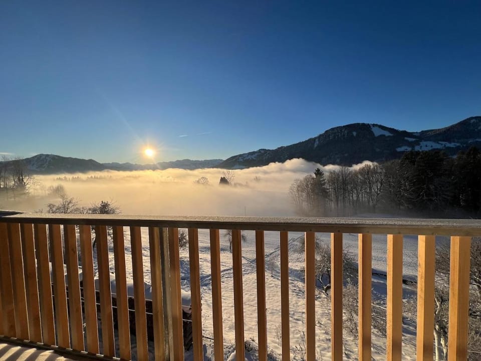 Winter, View (from property/room), Balcony/Terrace, Mountain view, Sunrise