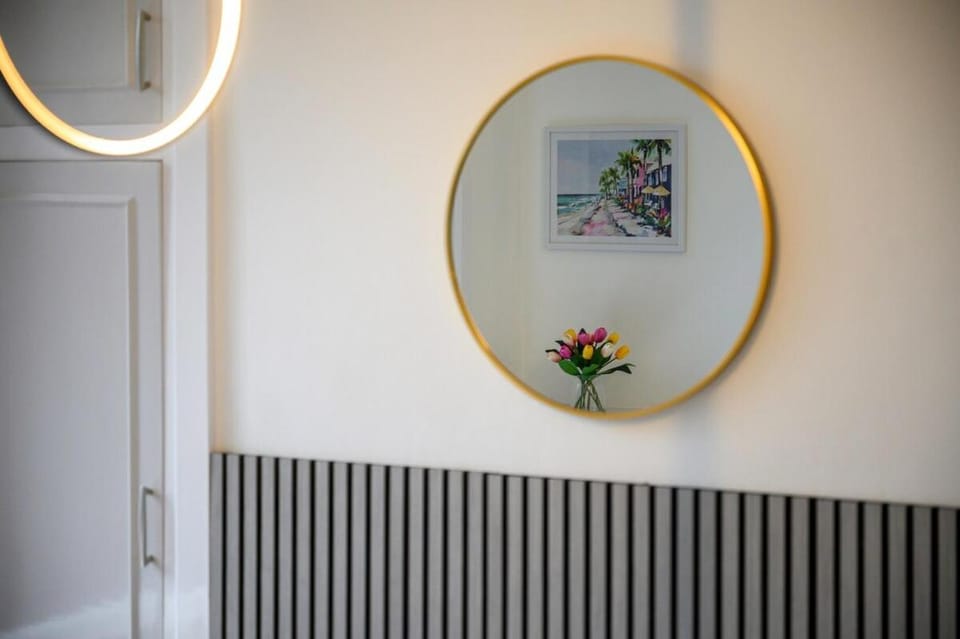Modern Home Heart Of Harle Syke Apartment in Burnley