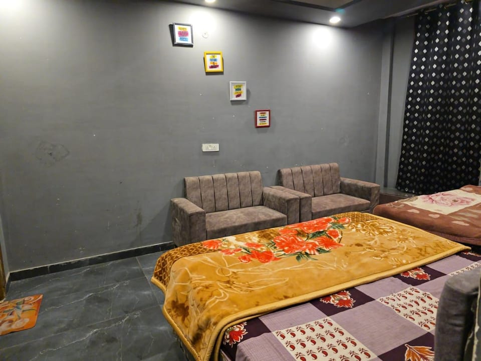 Prince home stay Vacation rental in Dehradun