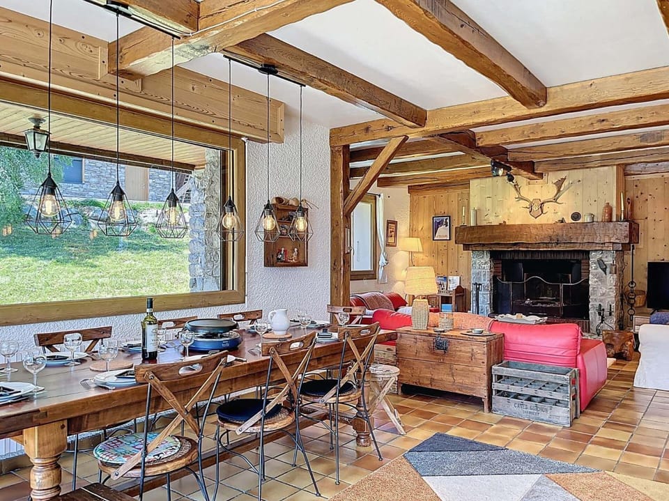 Chalet La Maisonnee - CHALET FAMILIAL ET CHALEUREUX - 15 PERS MAE-0383 Apartment in Villarembert