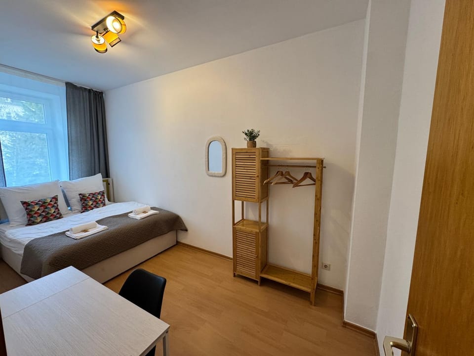 Bed, Bedroom, wardrobe