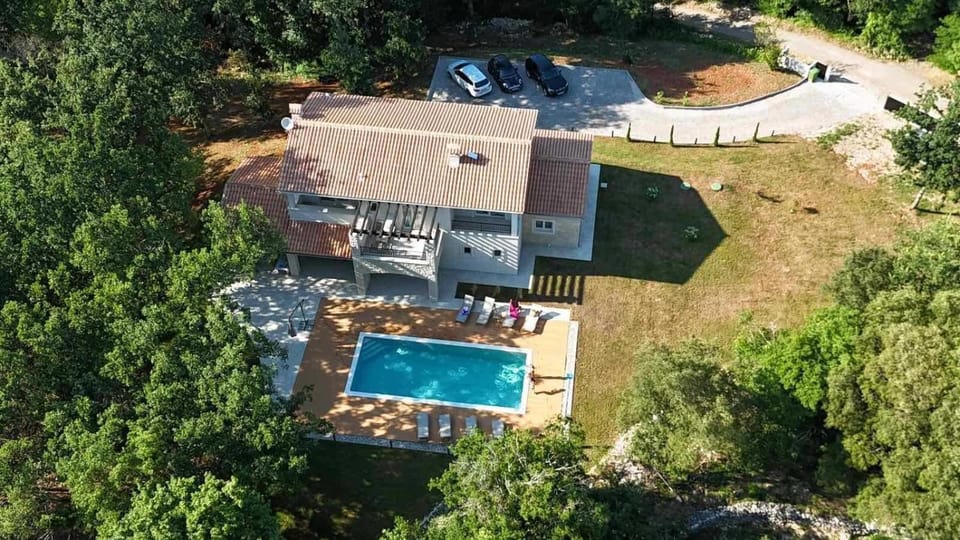 Patio, Bird's eye view
