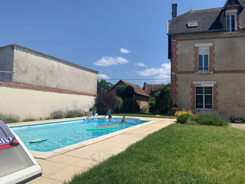 Swimming pool