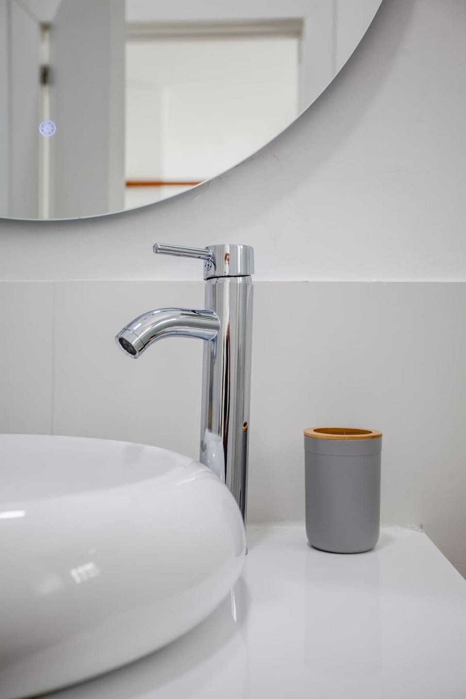 Cozy & new studio apartment next to Turia Gardens Apartment in Valencia