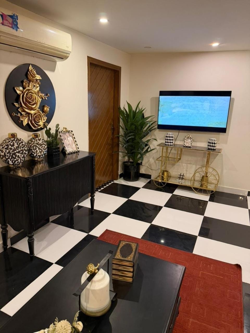 Luxury Penthouse with Rooftop Gym & Restaurants Below Bahria Town Rawalpindi and Islamabad Apartment in Islamabad Capital Territory