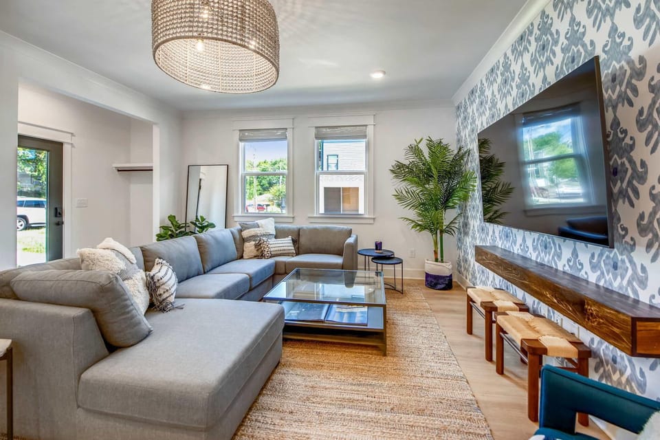 Two Beautiful Luxury Renovations Near Downtown House in East Nashville