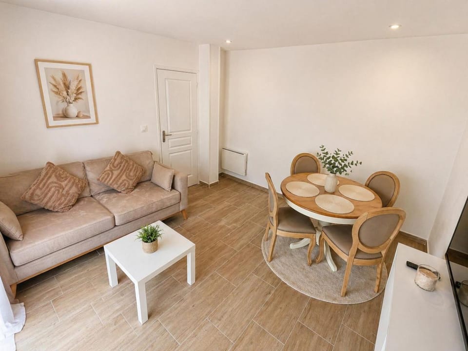Grand Appartement Proche PARIS CDG PARC DES EXPOSITIONS Apartment in Île-de-France