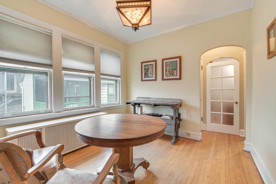 Historic 1930s Retreat! Walk to Wicker Park House in Bucktown