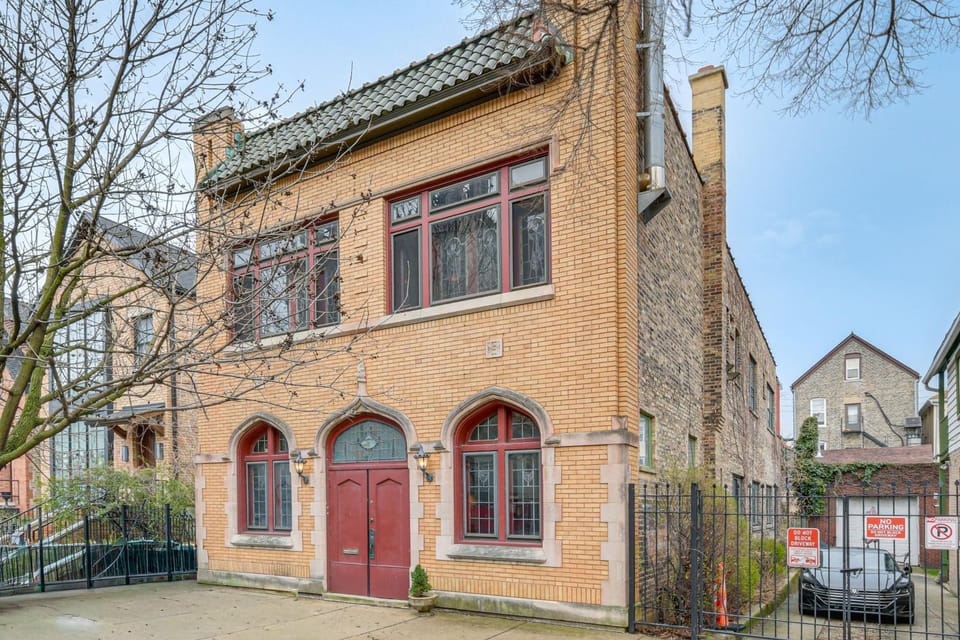 Historic 1930s Retreat! Walk to Wicker Park House in Bucktown