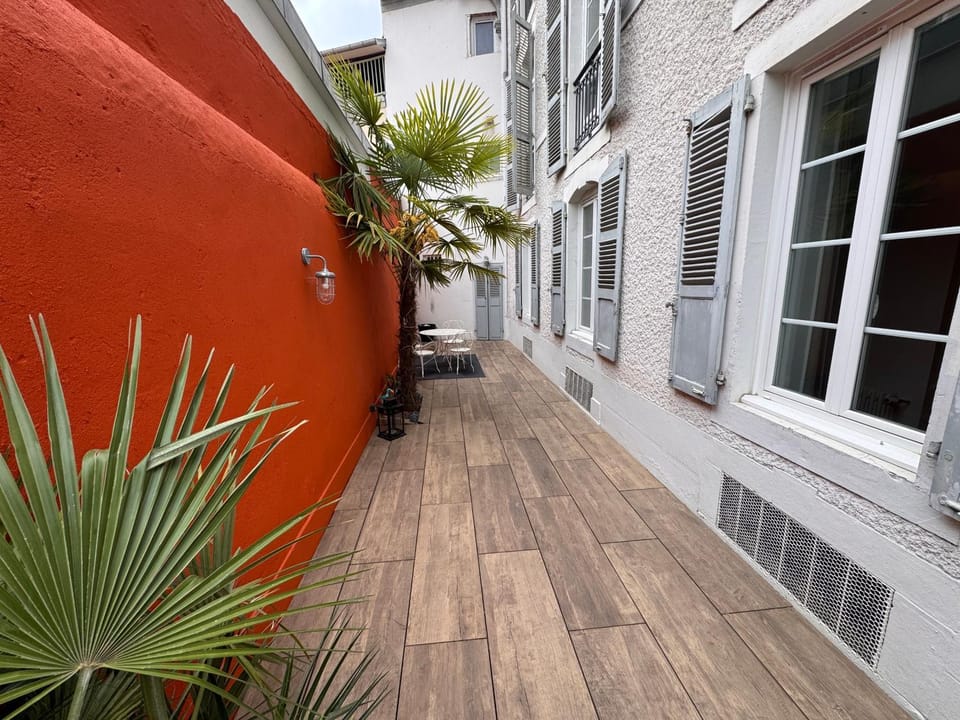 Inner courtyard view