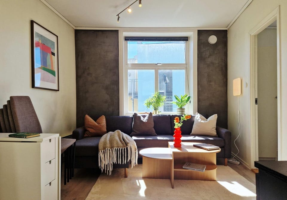 4 Bedrooms ,King Bed, in the Heart of Bergen House in Bergen