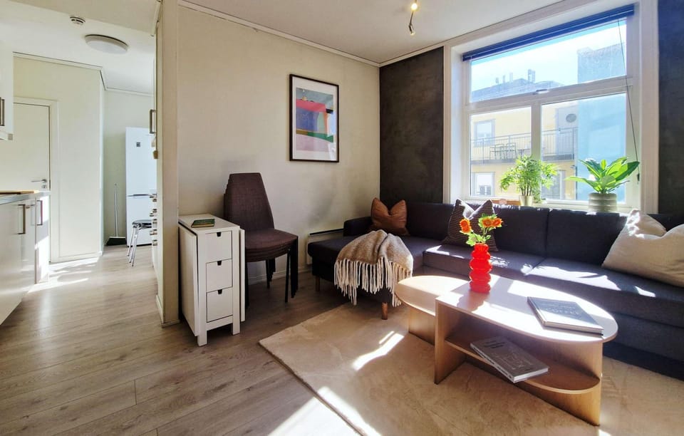 4 Bedrooms ,King Bed, in the Heart of Bergen House in Bergen