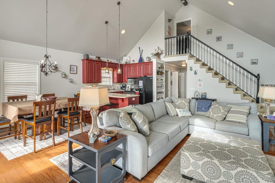 Getaway 1 Mi to Sligo Marina & Center Hill Lake! House in Center Hill Lake