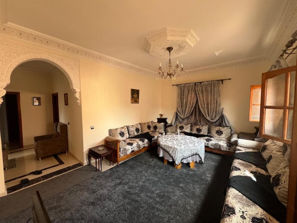 TV and multimedia, Living room, Dining area