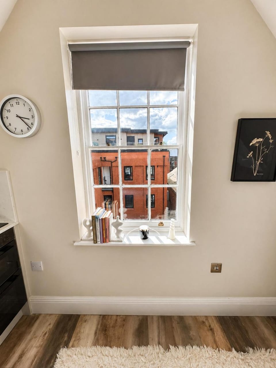 Stylish Studio at Vinegar Works Opposite Station Perfect for Business Stays - Sleeps 2 Apartment in Worcester
