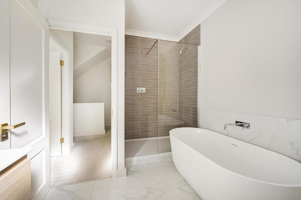 Exquisite Private 3 Bed Mansion in Chelsea House in City of Westminster