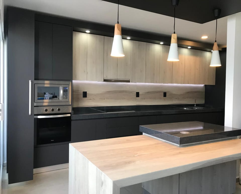 Kitchen or kitchenette, pet friendly, stove