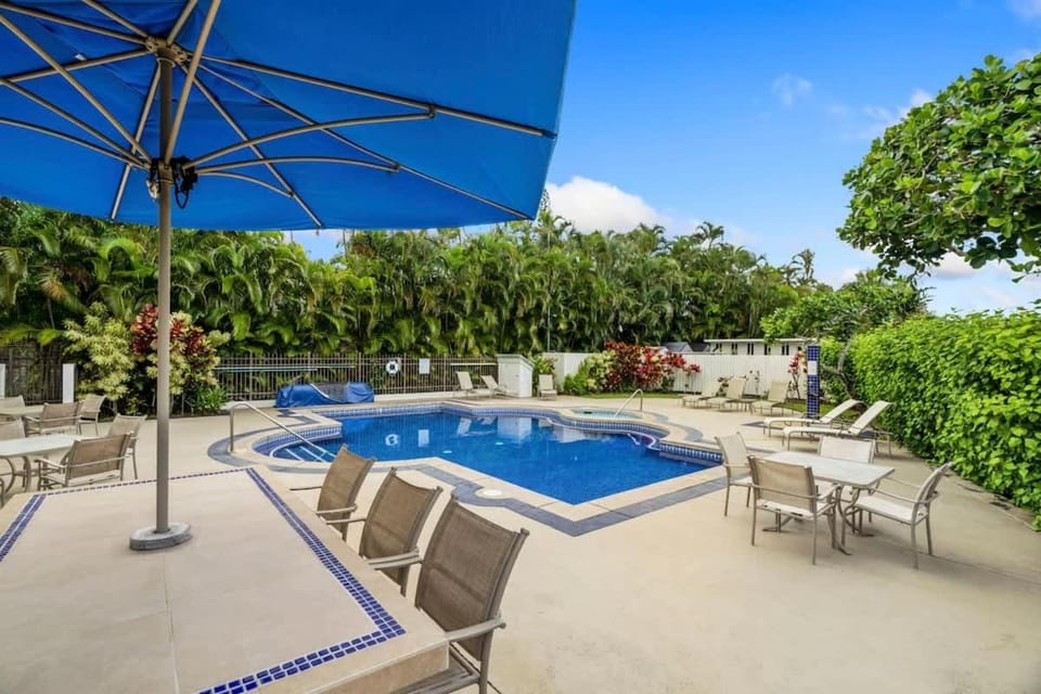 NEW Sunset Cove Hale Breathtaking View Pool AC House in Princeville