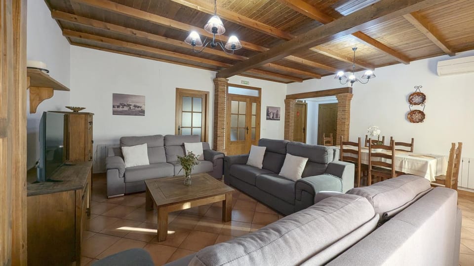 TV and multimedia, Living room, Dining area