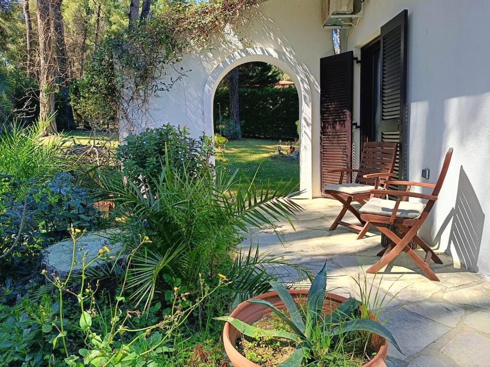 Garden, Balcony/Terrace