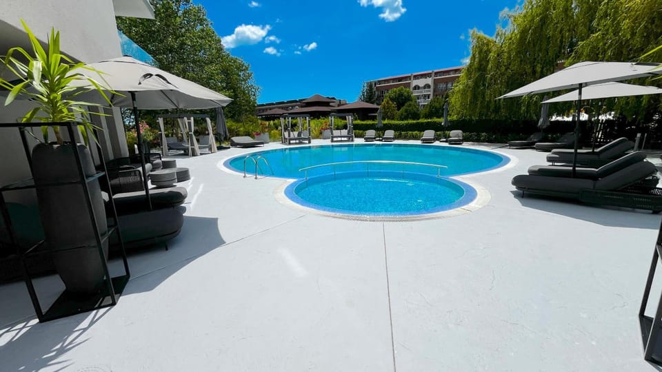 Modern Apartment near Cacao Beach, Pool - balcony 4 Guests Apartment in Sunny Beach