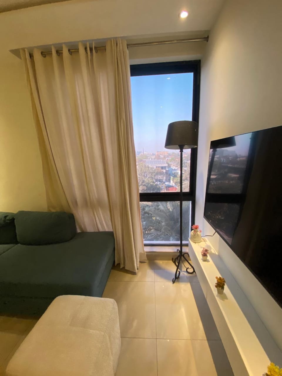 1 BHK Luxury apartment in Zameen Auram, Gulberg Apartment in Lahore