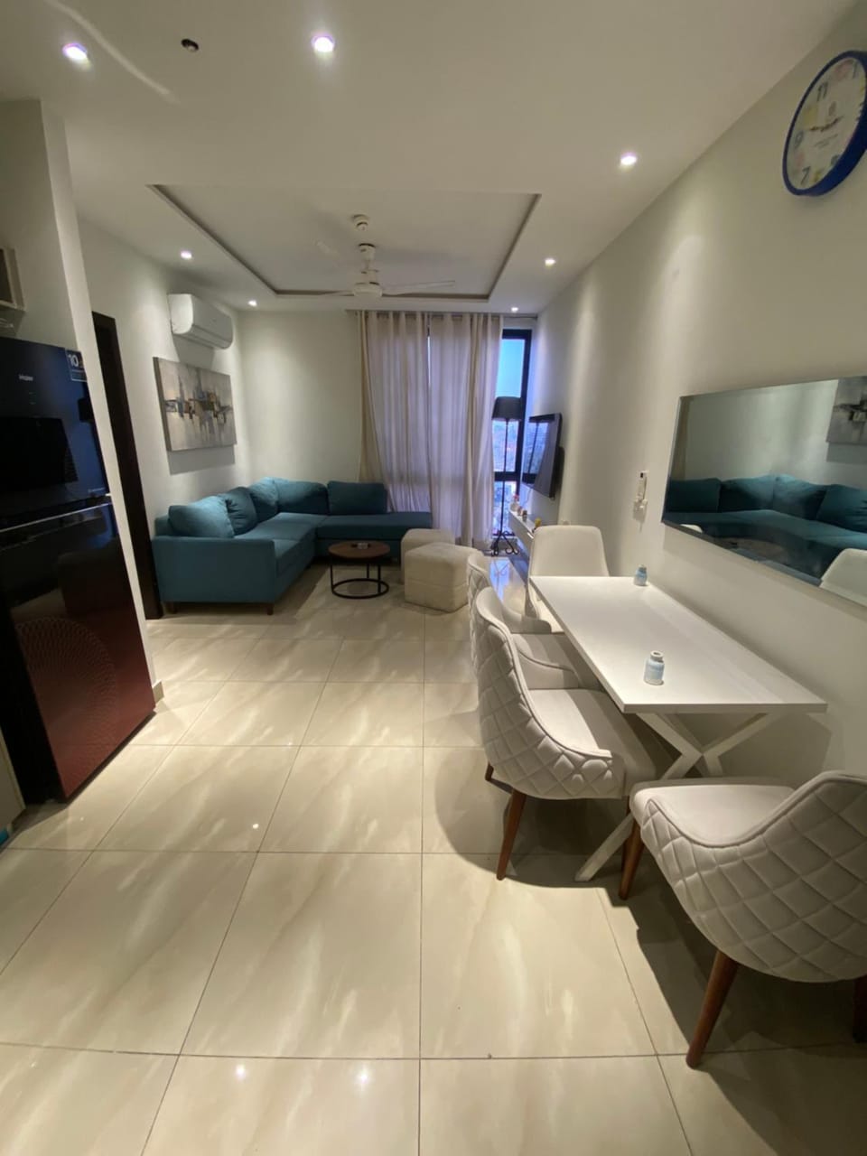 1 BHK Luxury apartment in Zameen Auram, Gulberg Apartment in Lahore