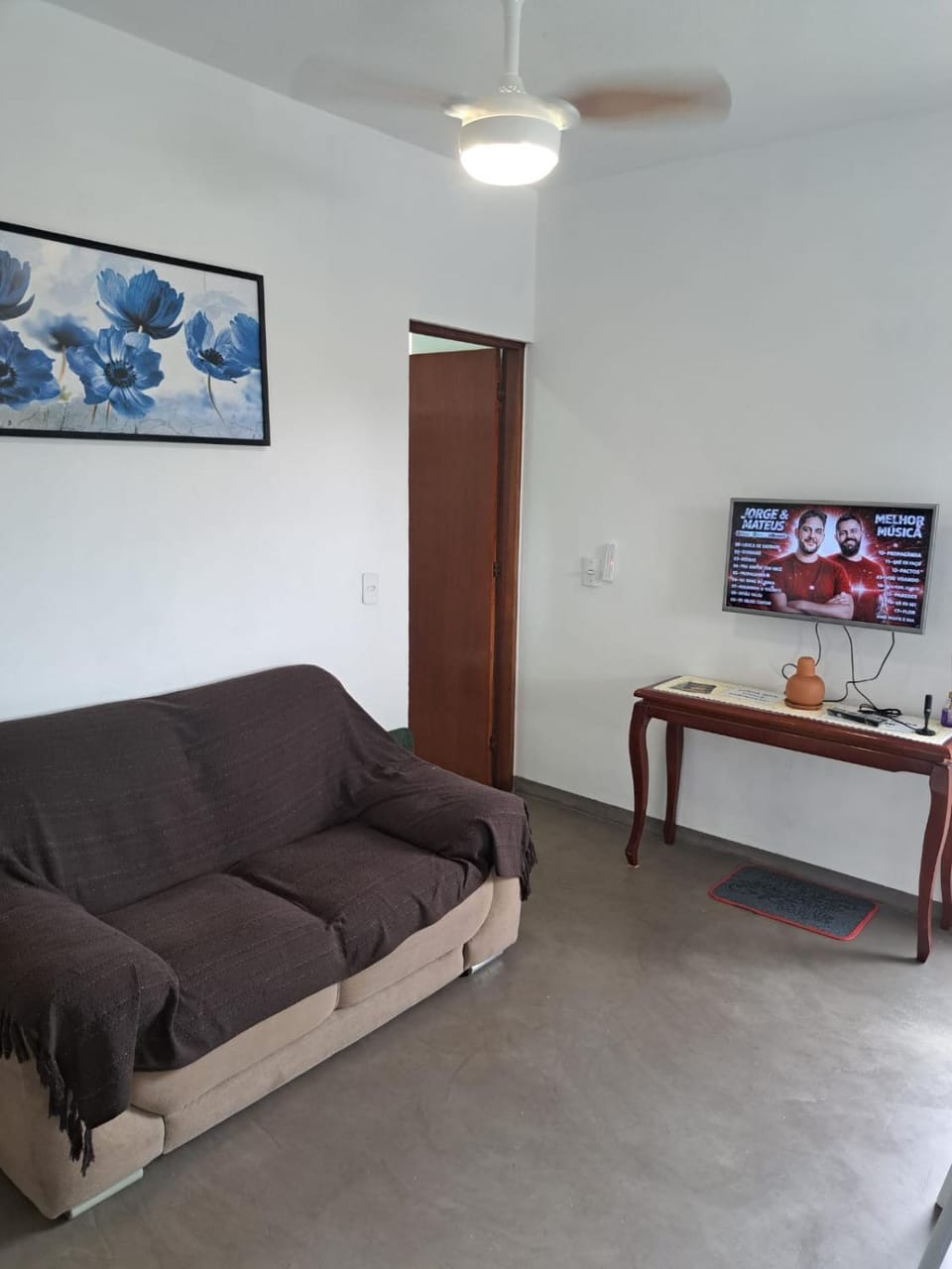 Chalé Zarinha II House in State of São Paulo