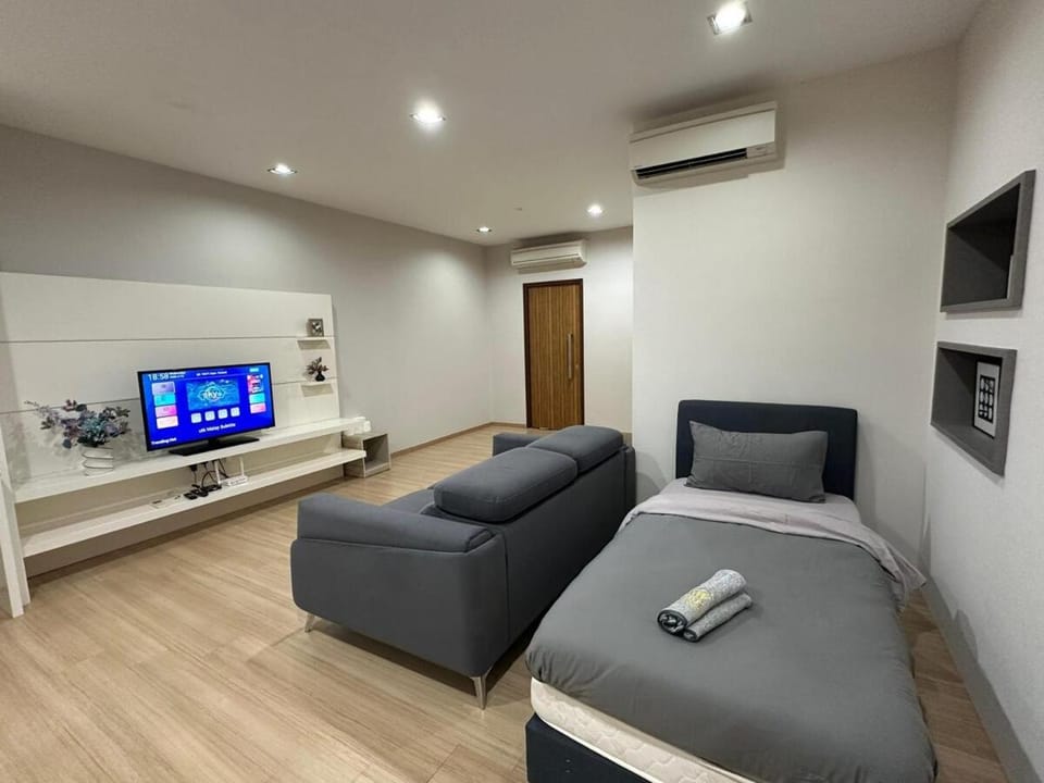 Minimalist Cozy Studio 118Island Plaza Apartment in Tanjung Bungah