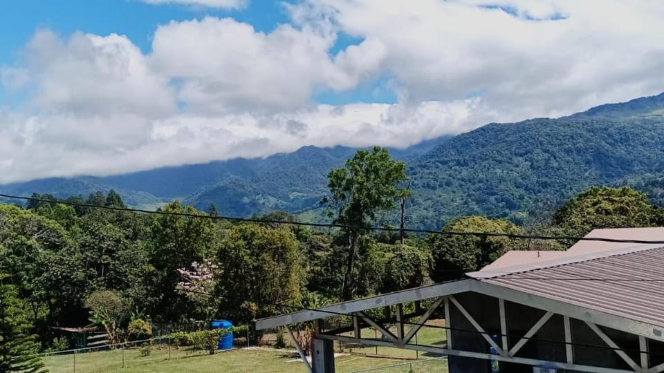 Cabaña Alpina Bella Vista House in Boquete