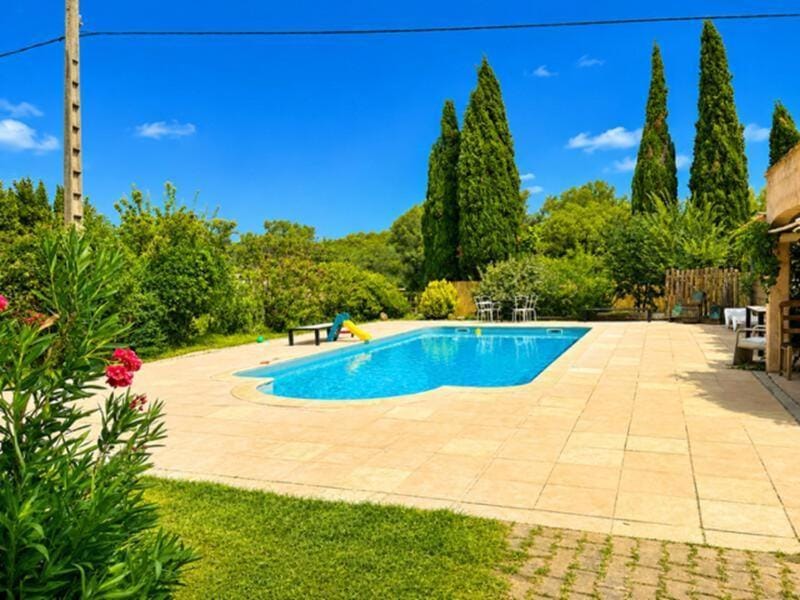 Villa la graine de vie avec piscine partagée House in Lorgues