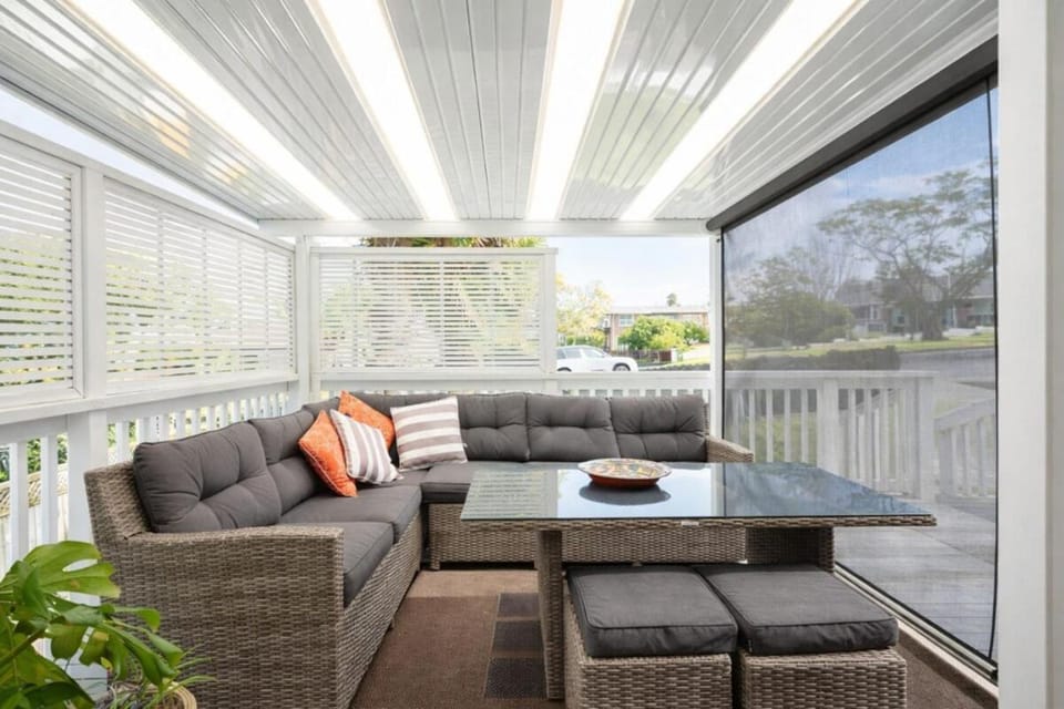 Patio, Day, Balcony/Terrace, Seating area