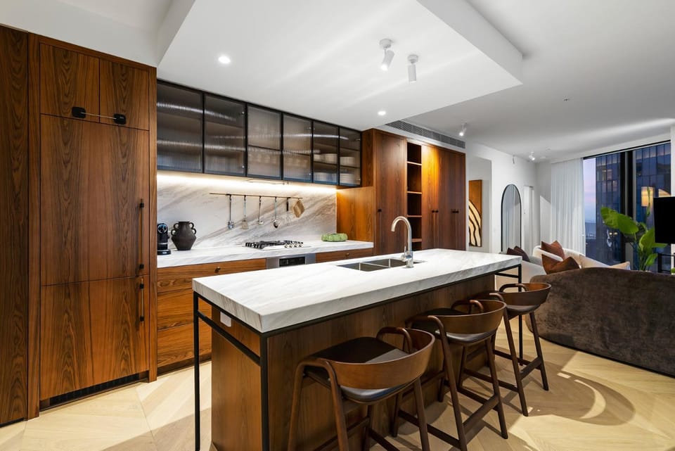 Sky-High Opulence Panoramic Melbourne Views Apartment in Southbank