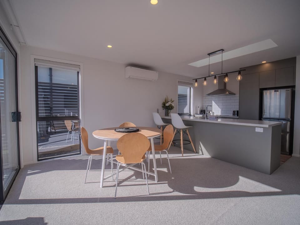 Dining area, air conditioner