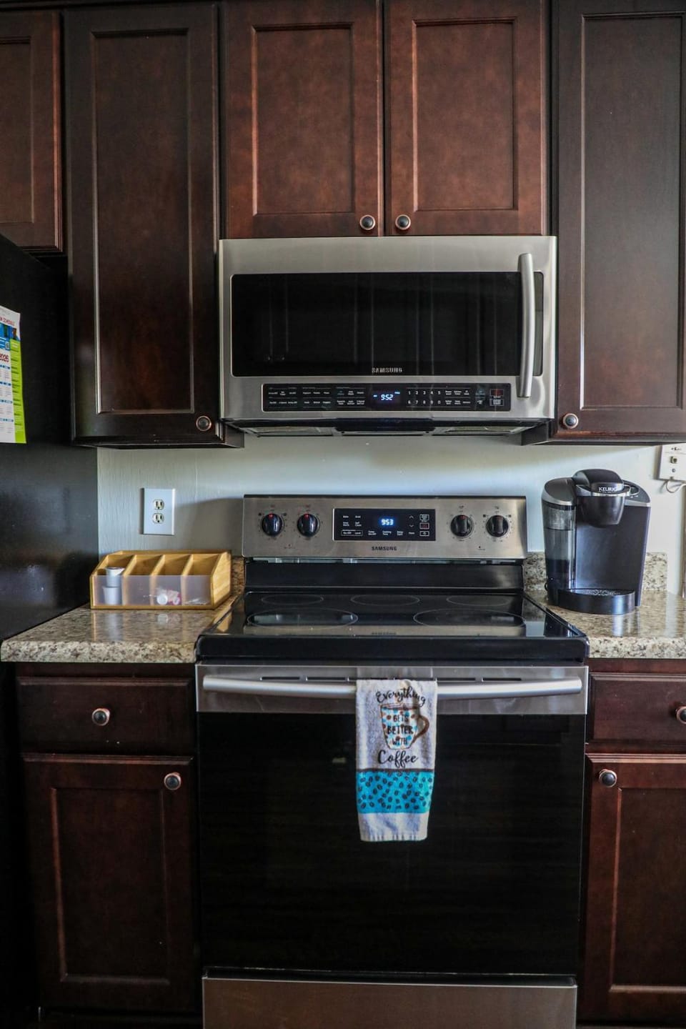 Spacious 3BR Home Firepit Deck Near Fort Liberty House in Fayetteville