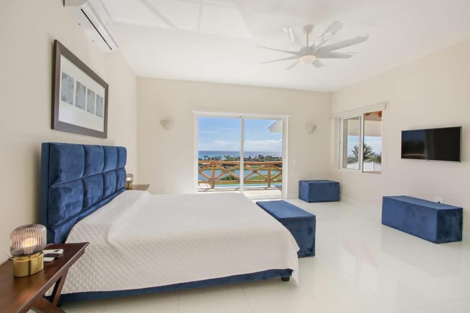 Stunning 6br villa with ocean view in Cap Cana Villa in Punta Cana