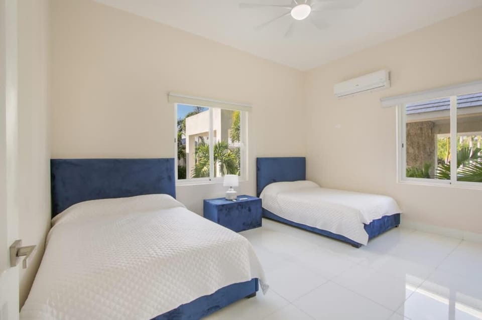 Stunning 6br villa with ocean view in Cap Cana Villa in Punta Cana