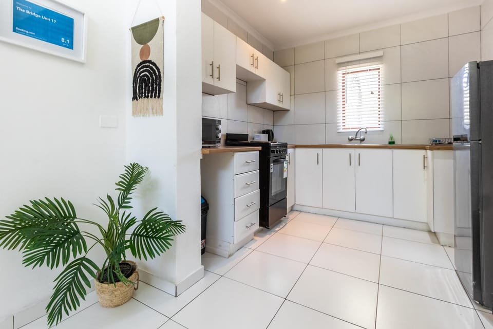 microwave, oven, stove, toaster, kitchen