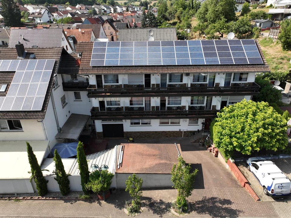 Property building, Day, Bird's eye view, Location, Parking