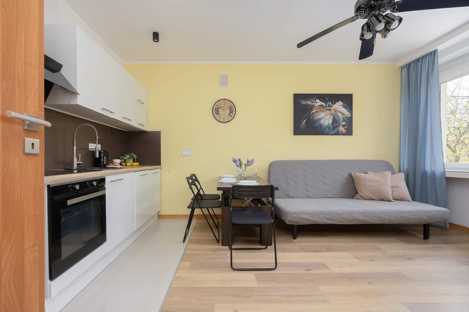 Kitchen or kitchenette, Seating area, Dining area, pet friendly, stove