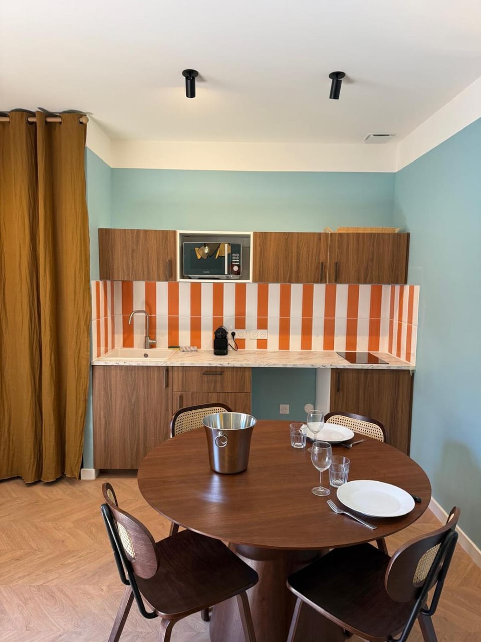 Fleur d'Oranger elegance and modern comfort Apartment in Nimes