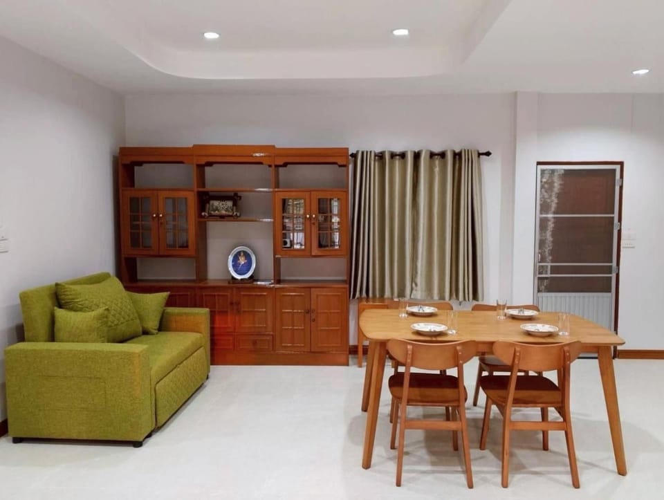 บ้านกรรณิการ์ House in Chiang Mai