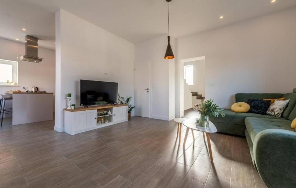 Bura R&D Villa in Zadar County