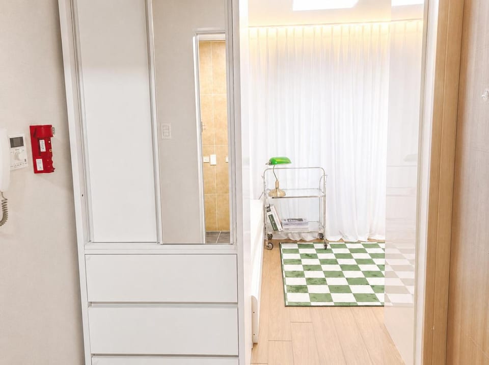 wardrobe