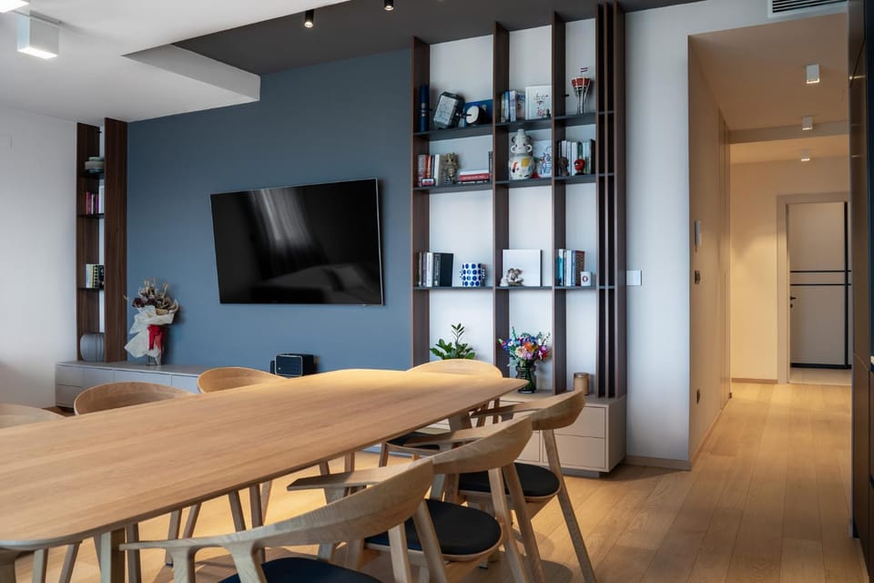 Living room, Dining area