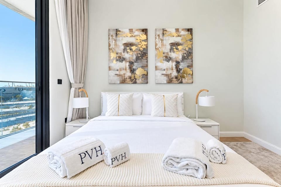PVH - Alexis Tower - Modern 1BR - Near Dubai Metro Apartment in Dubai