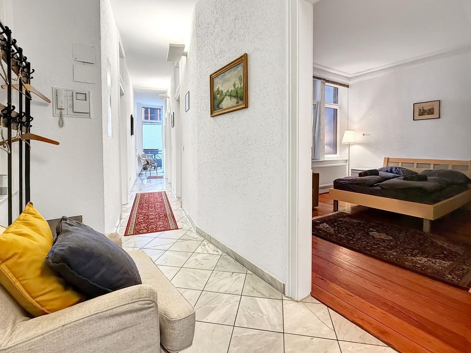 Bed, Living room, Photo of the whole room, Bedroom