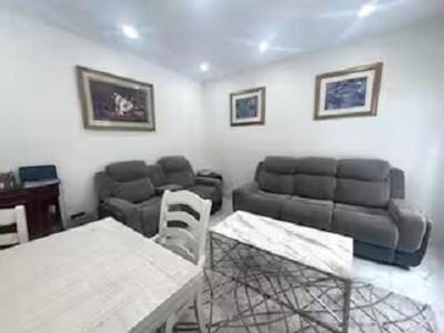 Luxury Renovated Master King Bedroom Private Bath Bed and Breakfast in Richmond Hill