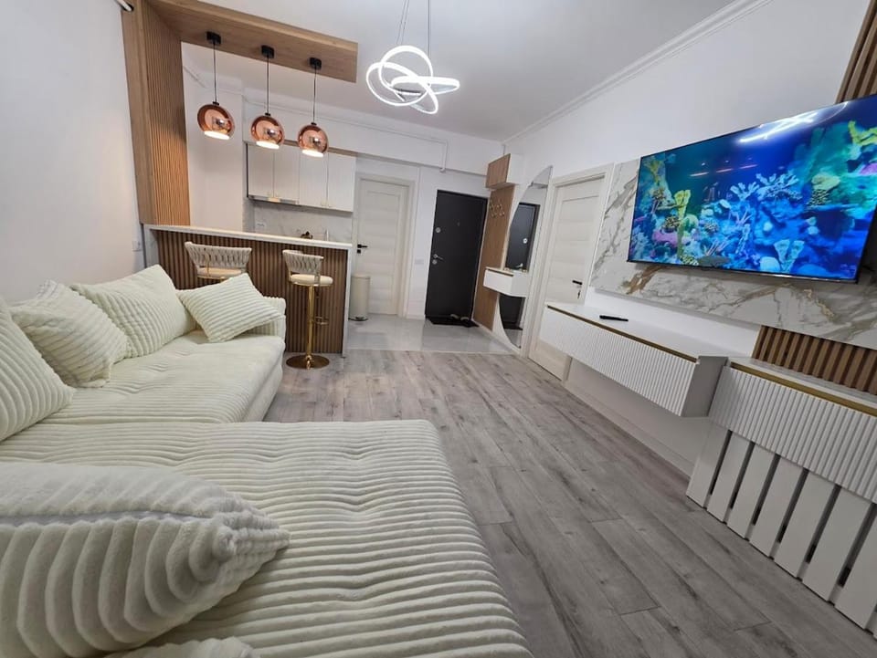 Apartament DeLux cu Jacuzzi Caciulata Apartment in Romania