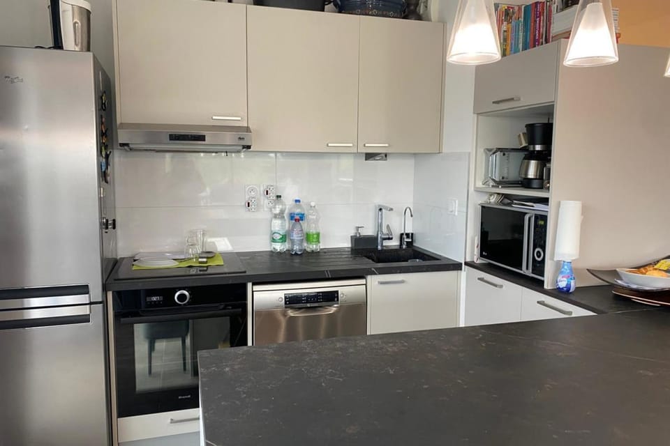 Apartment with Pool and Terrace in Montpellier Apartment in Castelnau-le-Lez